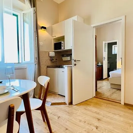 Marta Apartamento Preko